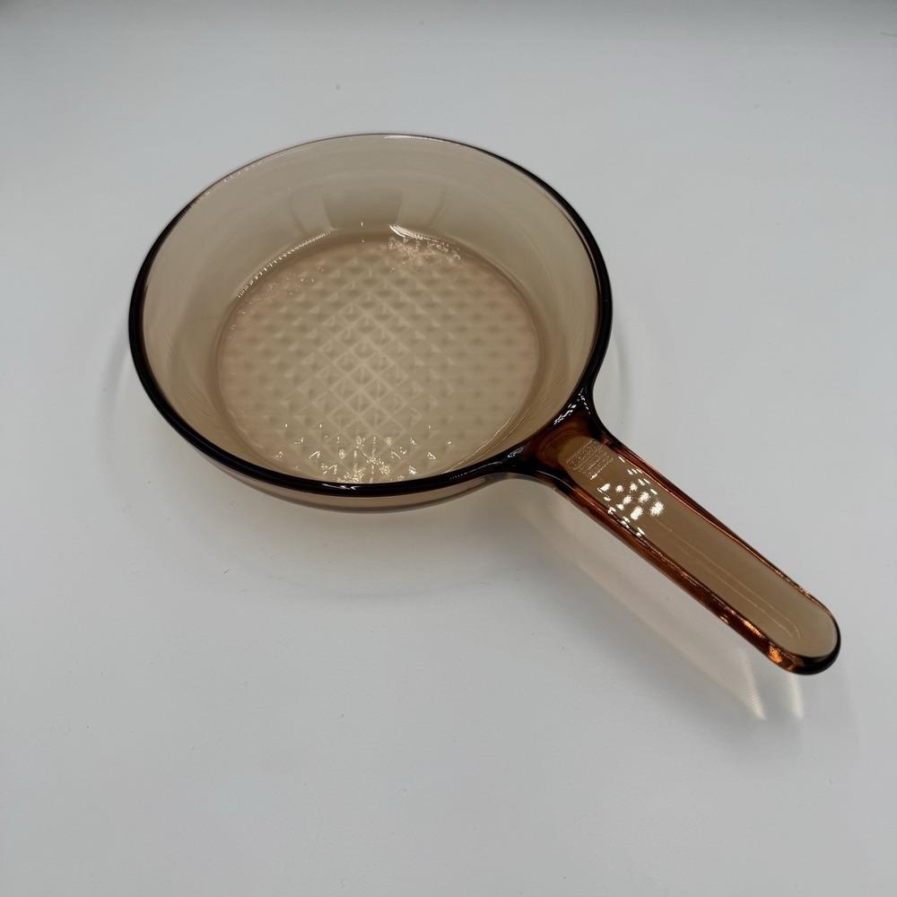 Vision‎ Corning Glass Fry Pan Waffle Base Amber 7" with Handle 11"